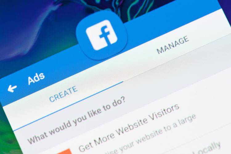 Animation de page Facebook et création de calendrier éditorial à Toulon : gestion de l'engagement et modération par Bexter.